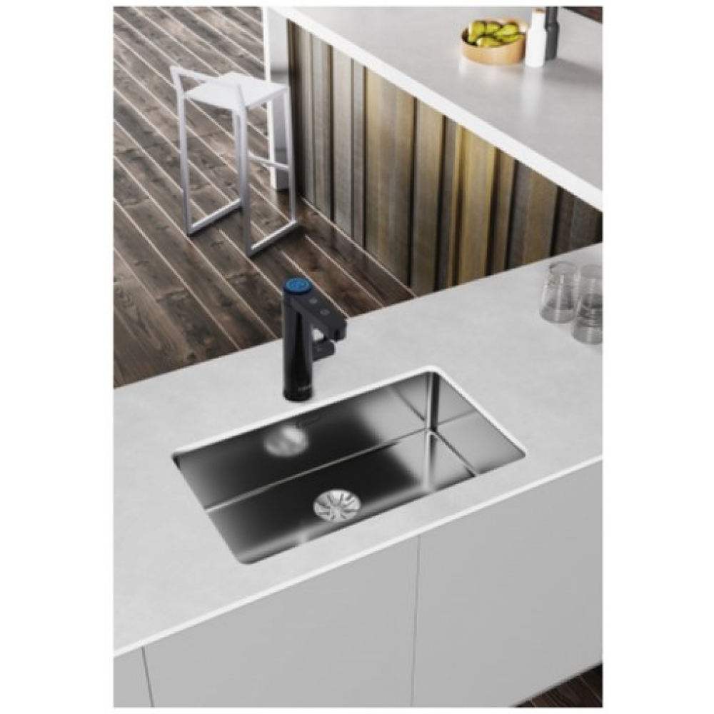 Проточный водонагреватель Noveen IWH965