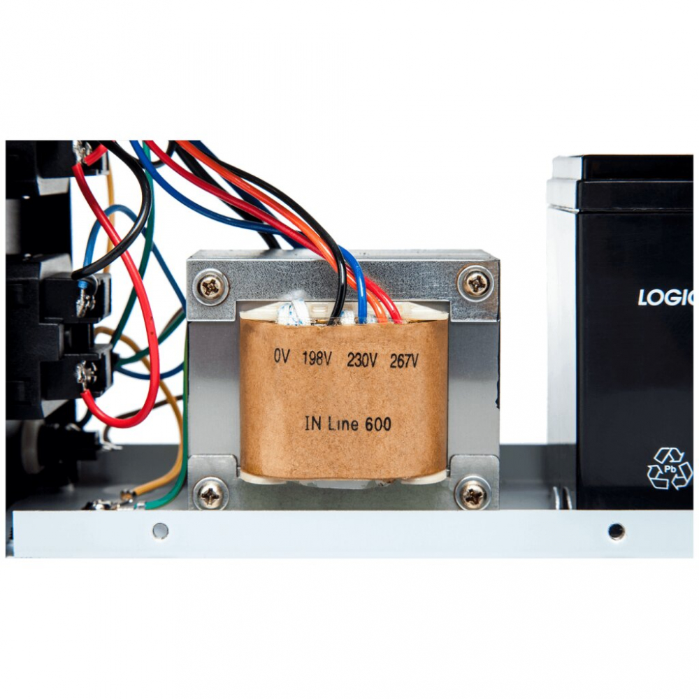 ИБП LogicPower LP 650VA (390Вт)